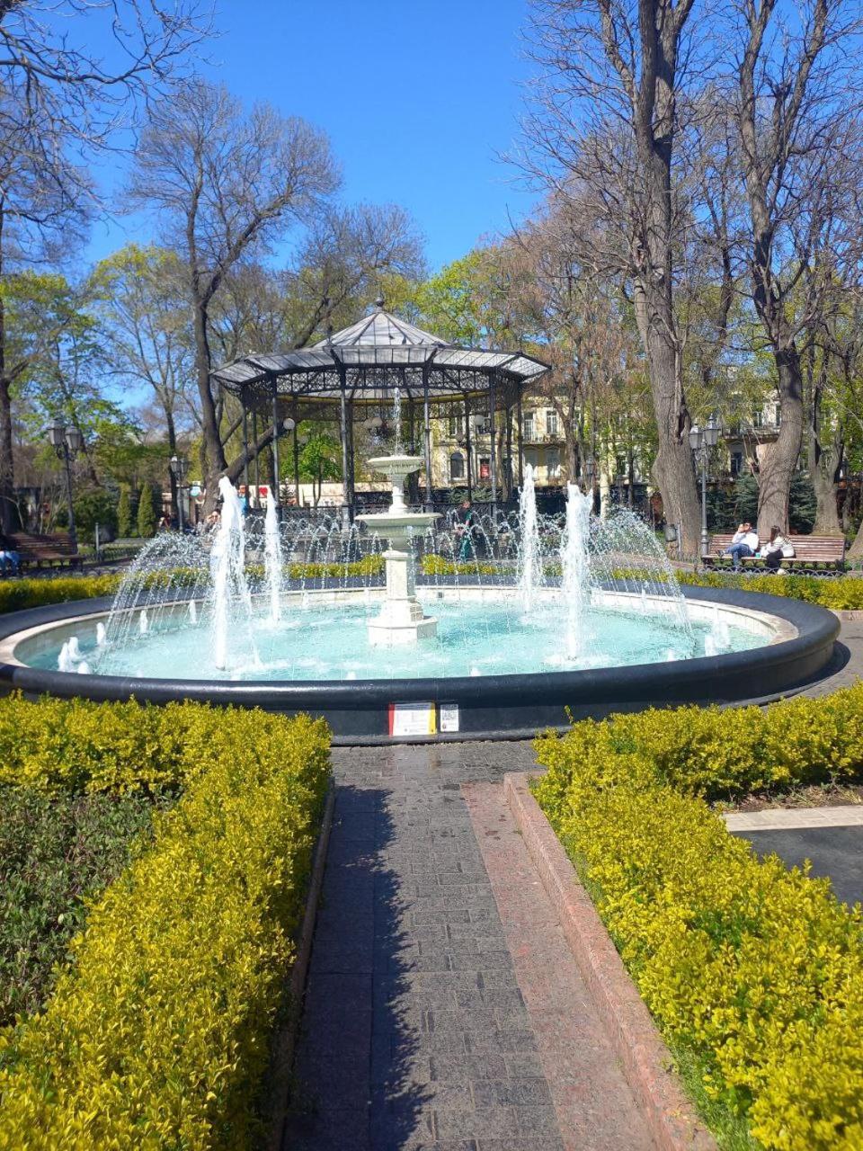 "Ваша Квартира" - У Самого Дерибаса! "Ваша Квартира" Біля Самого Дерибаса! Odesa Exterior photo
